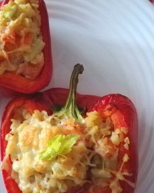 Перцы, фаршированные булгуром и овощами