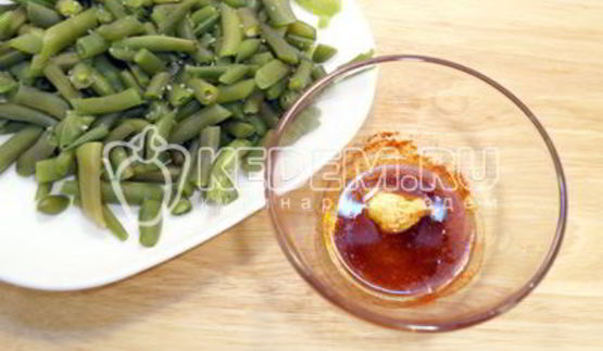 стручковая фасоль с кедровыми орешками