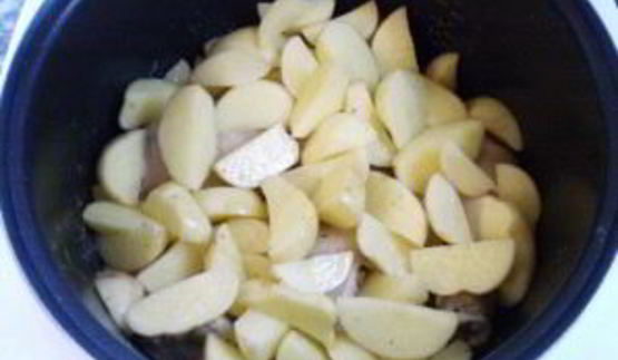 тушеная картошка с курицей в мультиварке