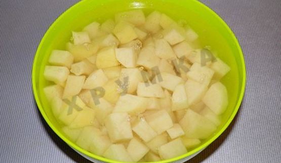 тушеная картошка с мясом в мультиварке