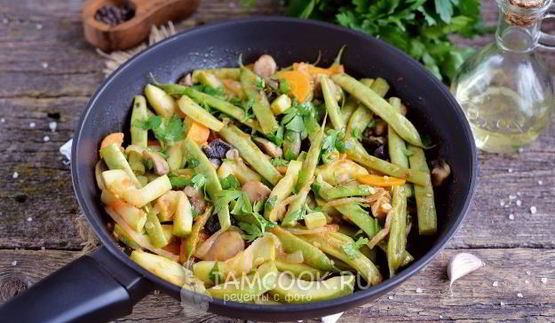 тушеные кабачки с фасолью