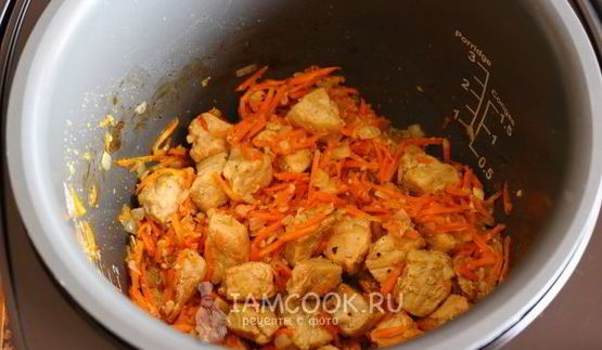 тушеные кабачки с мясом в мультиварке