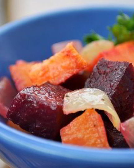 Рецепт запеченной свеклы с морковкой и луком