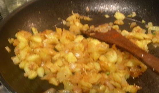 запеченные кабачки, фаршированные кускусом и фетой