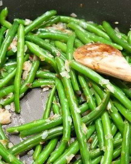 Рецепт зеленая фасоль со сливочным маслом и травами