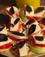 Жареные кабачки с помидорами и сыром