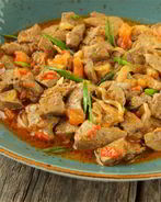 Баранья печень с овощами