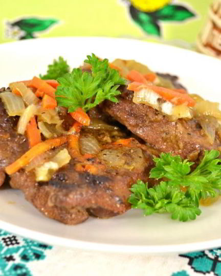 Рецепт говяжьей печени с луком и морковью в мультиварке