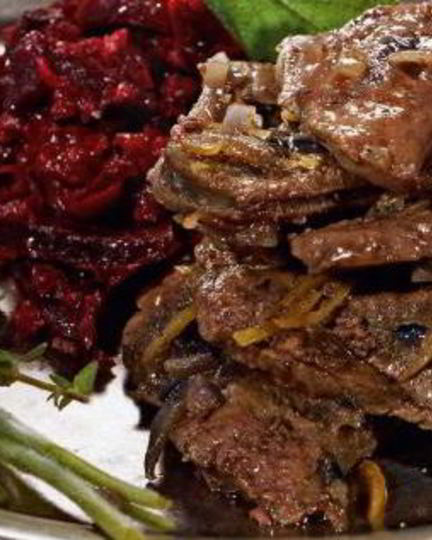 Рецепт говяжьей печенки с красным луком