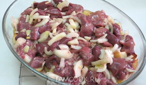 куриная печень с картошкой в духовке