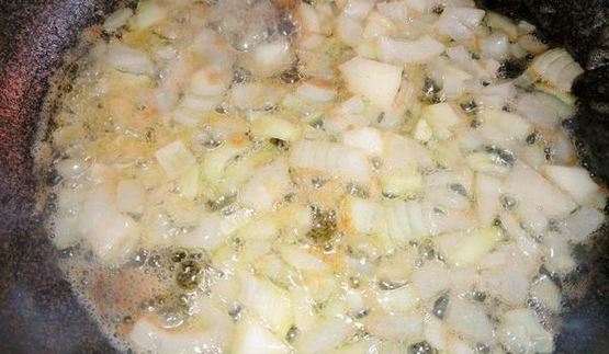 куриная печень с хурмой