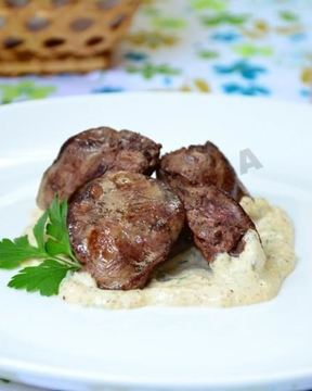 Куриная печень в сливочно-горчичном соусе