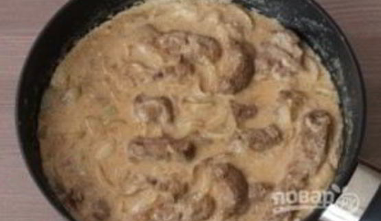 печень баранья в сметане