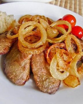 Печень кролика с луком