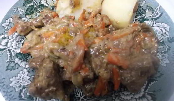 печень тушеная в сливках