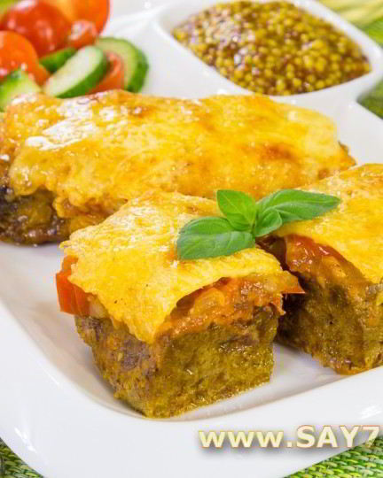 Рецепт печень, запеченная с помидорами и луком под сыром