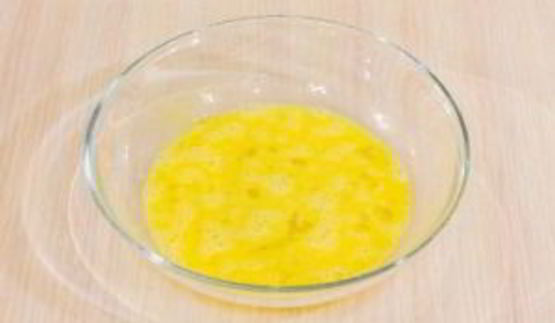 печень, запеченная с помидорами и луком под сыром