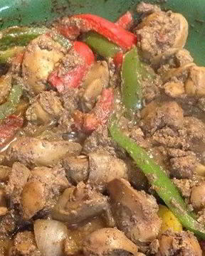 Тушеная куриная печень