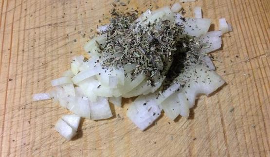 жареная фуагра с шоколадным соусом