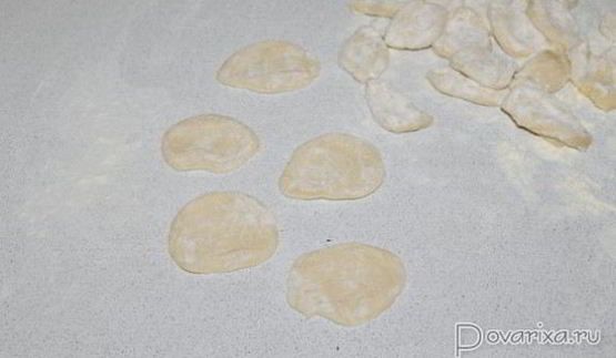 пельмени с фаршем и квашеной капустой