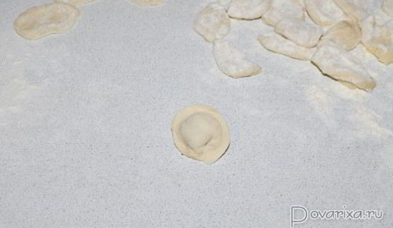 пельмени с фаршем и квашеной капустой