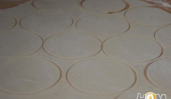 пельмени с мясом и капустой