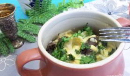 пельмени с вешенками в горшочках в микроволновке