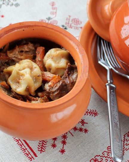 Рецепт пельменей в горшочках с печенью