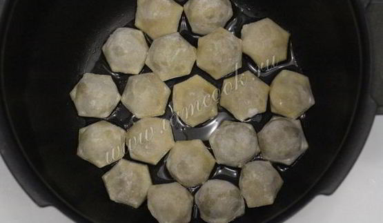 пельмени жареные в мультиварке