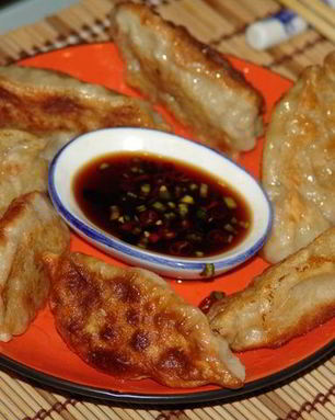 Яки Гедза — японские жареные пельмени