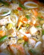 Паэлья с курицей и морепродуктами