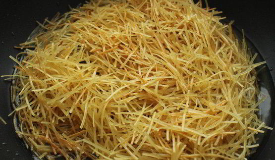 паэлья с пастой и морепродуктами фидеуа