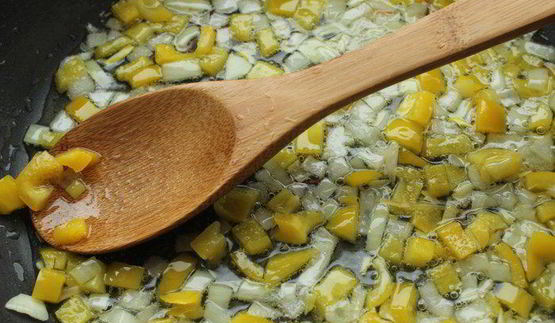 паэлья с пастой и морепродуктами фидеуа