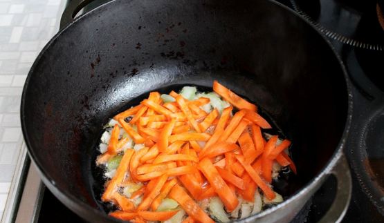 плов из баранины в казане