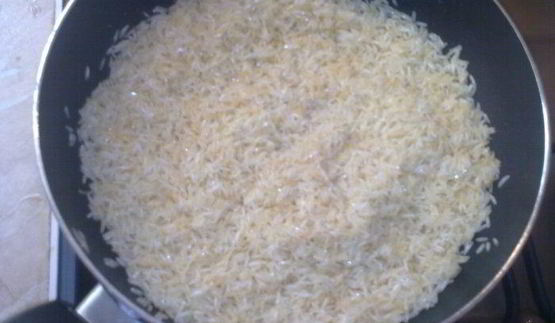 плов с куриной подливкой