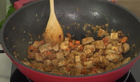 вегетарианский плов с тофу