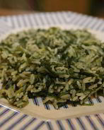 Зеленый плов со шпинатом и луком