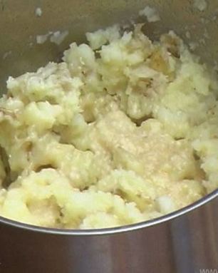 Пюре из молодого картофеля с пармезаном