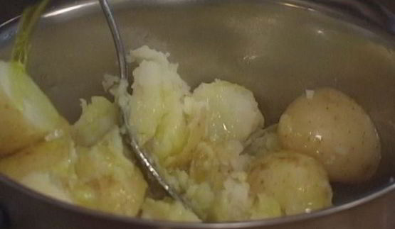 пюре из молодого картофеля с пармезаном