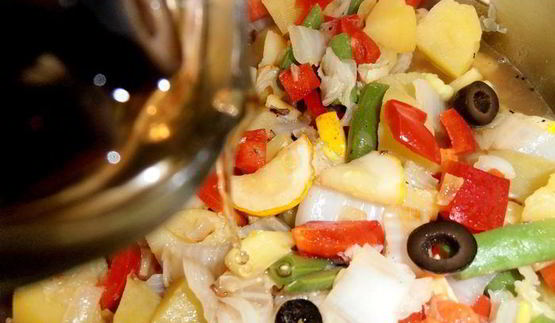 ароматное рагу с колбасками