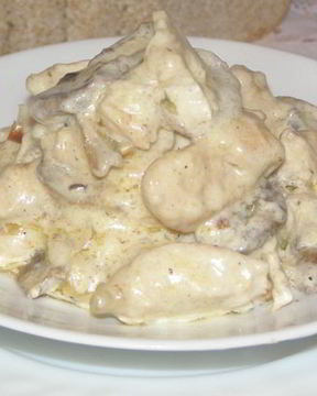 Фрикасе из курицы с шампиньонами