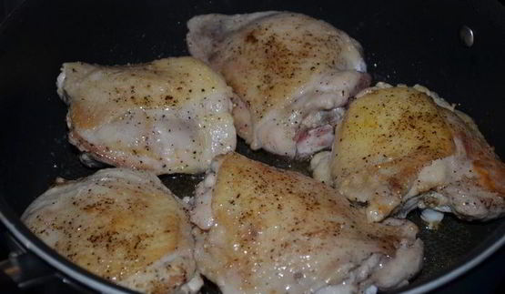 куриное фрикасе на винном уксусе