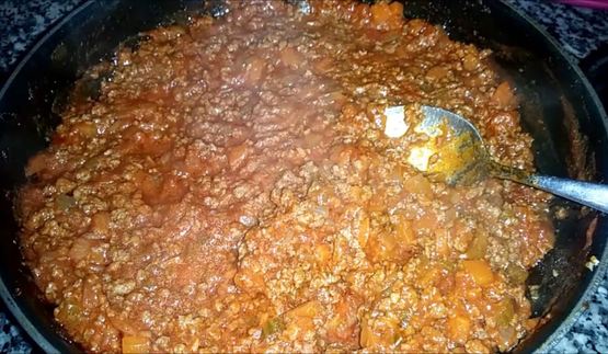 мясное рагу болоньезе для спагетти и другой пасты