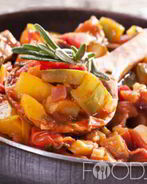 Овощное рагу с баклажанами, картошкой и мясом