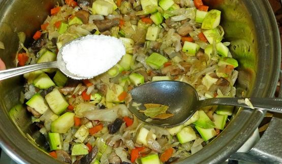 овощное рагу с грибами