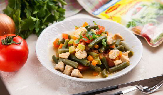 рагу из курицы и стручковой фасоли