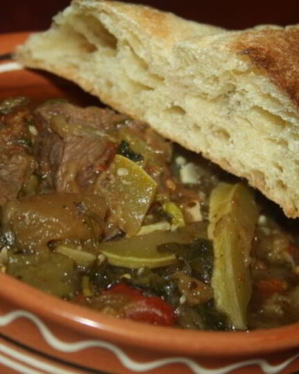 Рецепт рагу с говядиной и овощами, запеченными на мангале