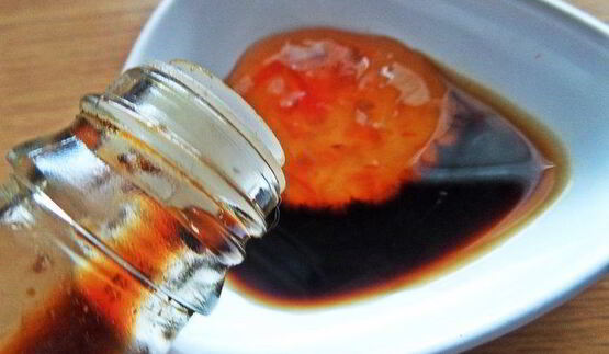 рисовая лапша с овощами и крабом