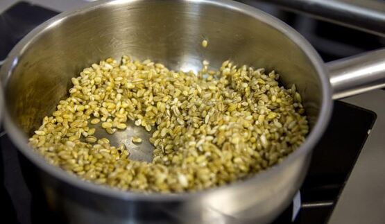 ризотто из перловки с овощами