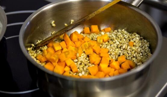 ризотто из перловки с овощами